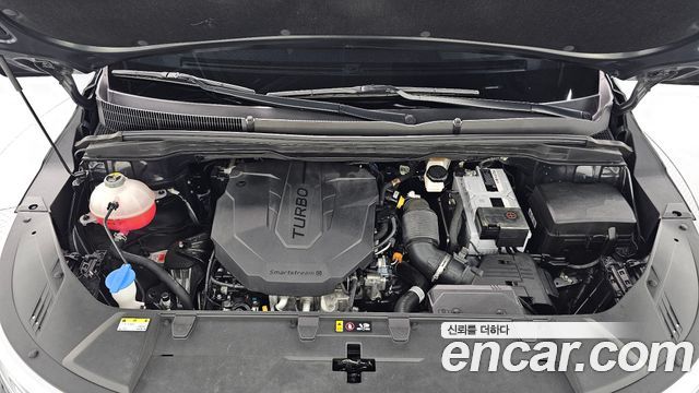 Kia Canival 2023 — photo 6