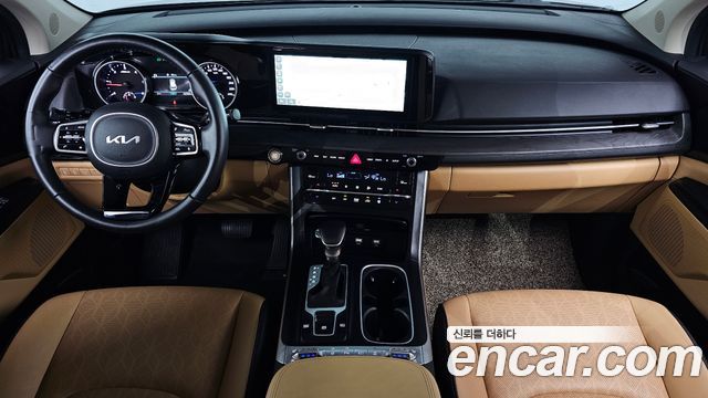 Kia Canival 2023 — photo 7