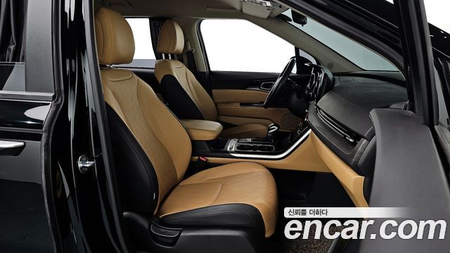 Kia Canival 2023 — photo 11