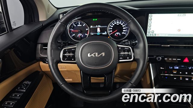 Kia Canival 2023 — photo 13