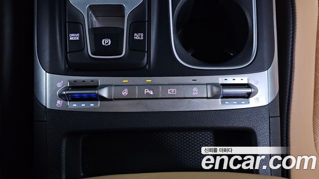 Kia Canival 2023 — photo 17