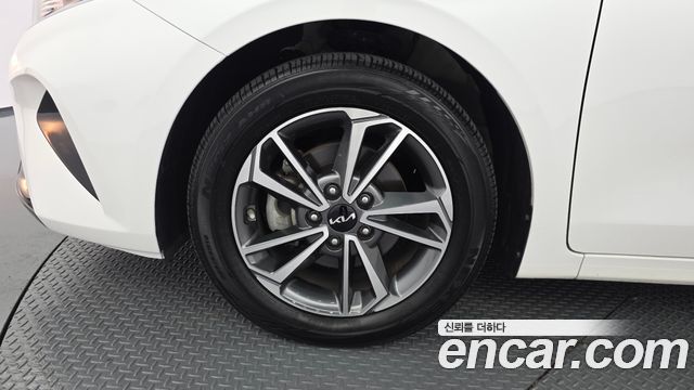 Kia K3 2022 — photo 5