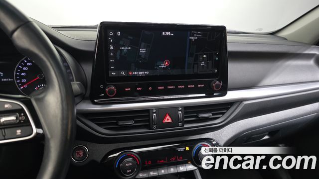 Kia K3 2022 — photo 20