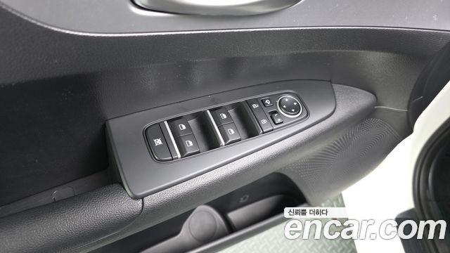 Kia K3 2022 — photo 30