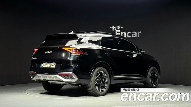 Kia Sportage 2023 — photo 2