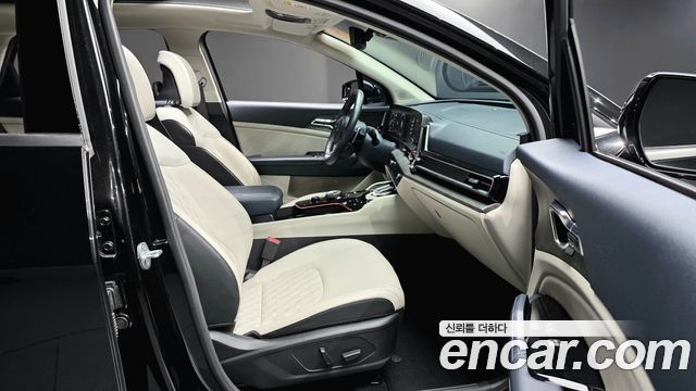 Kia Sportage 2023 — photo 17
