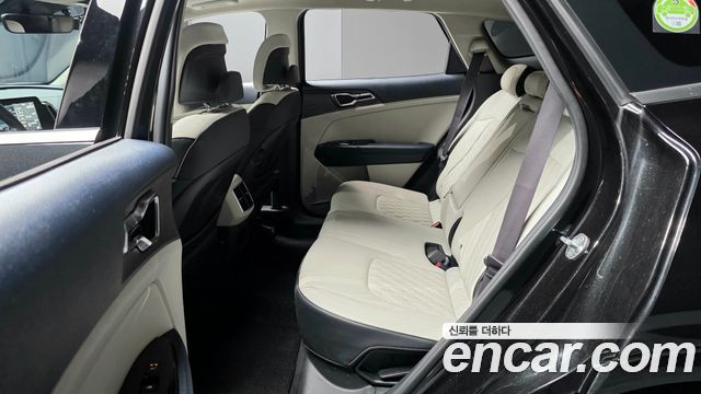 Kia Sportage 2023 — photo 16