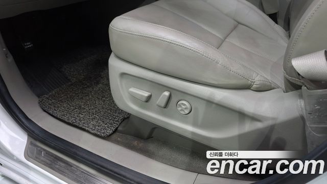 Kia Canival 2018 — photo 31