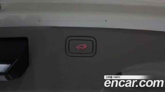 Kia Canival 2018 — photo 32