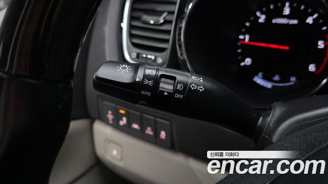 Kia Canival 2018 — photo 34