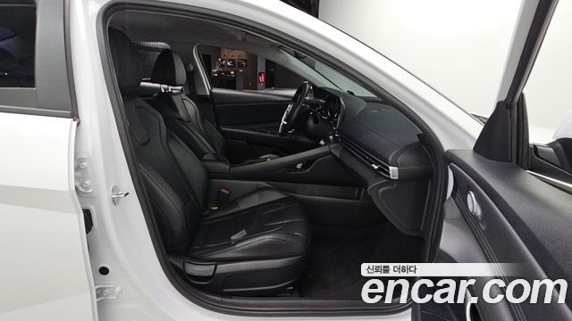 Hyundai AVANTE 2023 — photo 12