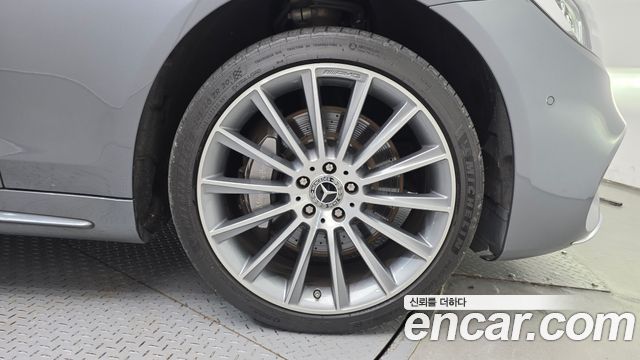 Mercedes-Benz S-Class 2018 — photo 7