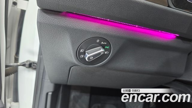 Volkswagen Jetta 2021 — photo 22