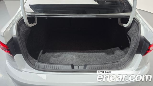 Volkswagen Jetta 2021 — photo 26