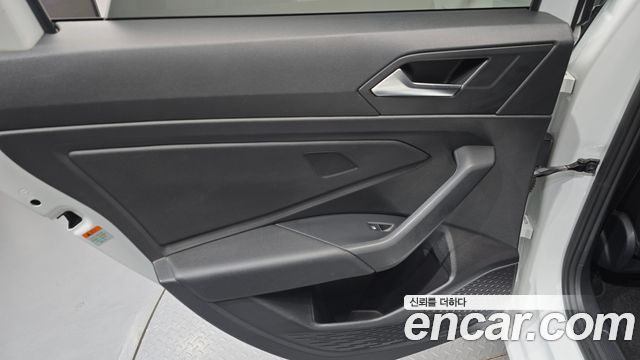 Volkswagen Jetta 2021 — photo 15
