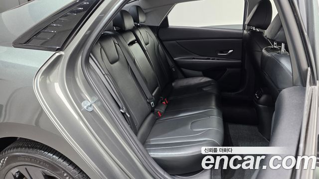 Hyundai AVANTE 2023 — photo 17