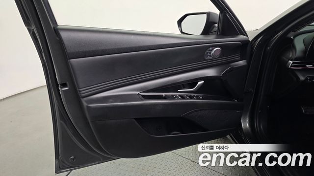 Hyundai AVANTE 2023 — photo 14