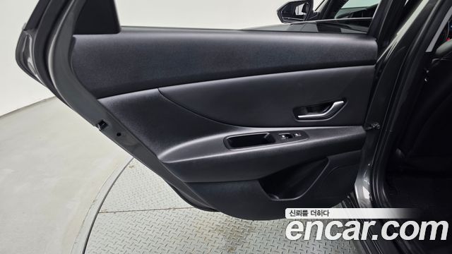 Hyundai AVANTE 2023 — photo 15