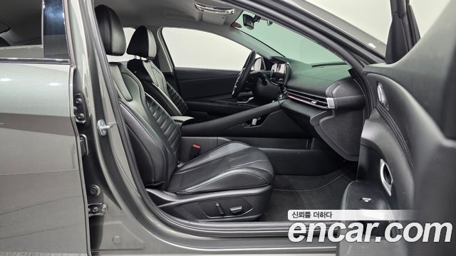 Hyundai AVANTE 2023 — photo 16