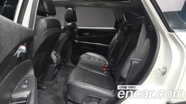 Kia Sorento 2016 — photo 18