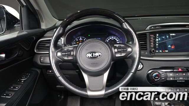 Kia Sorento 2016 — photo 19