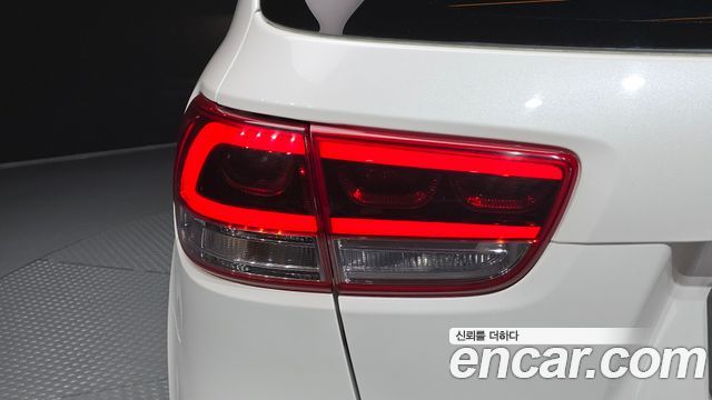 Kia Sorento 2016 — photo 9