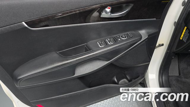 Kia Sorento 2016 — photo 14