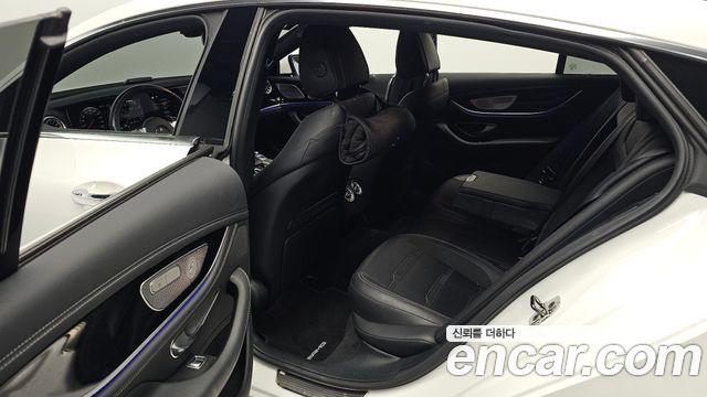 Mercedes-Benz AMG GT 2021 — photo 18