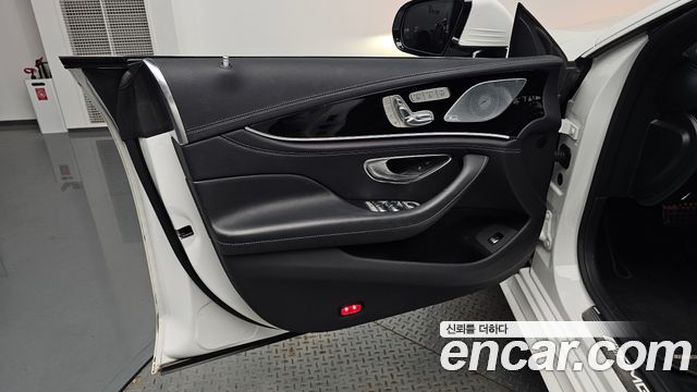 Mercedes-Benz AMG GT 2021 — photo 14