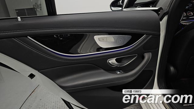 Mercedes-Benz AMG GT 2021 — photo 15