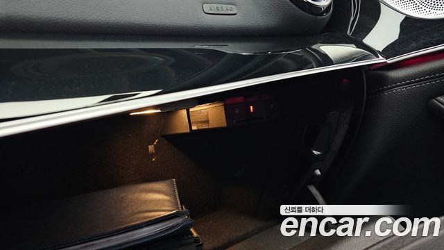 Mercedes-Benz AMG GT 2021 — photo 35