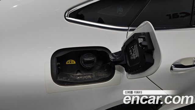 Mercedes-Benz AMG GT 2021 — photo 36