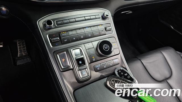 Hyundai Santafe 2021 — photo 12