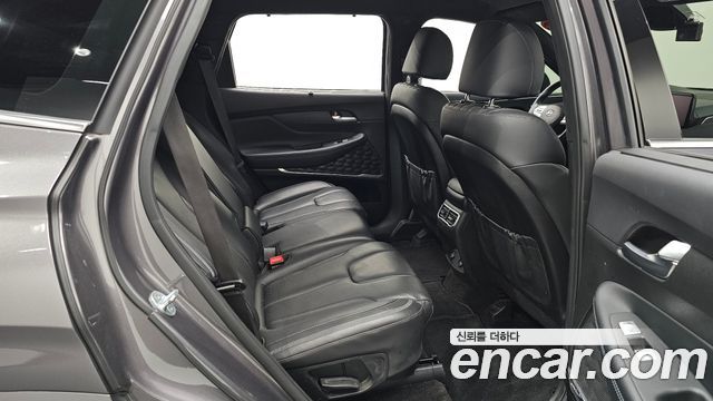 Hyundai Santafe 2021 — photo 18
