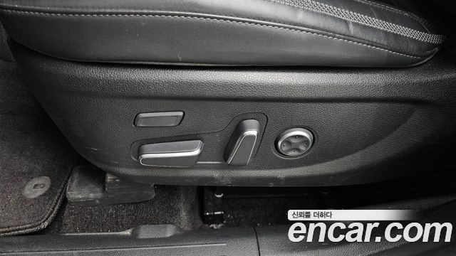 Hyundai Santafe 2021 — photo 30