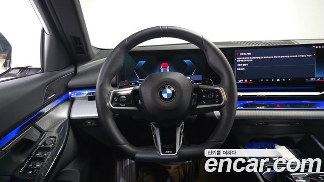 BMW 5-Series 2025 — photo 19