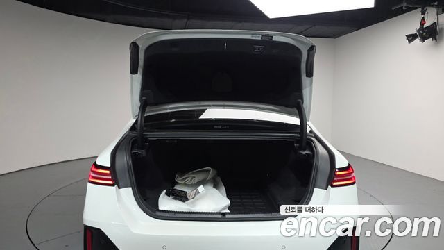 BMW 5-Series 2025 — photo 26