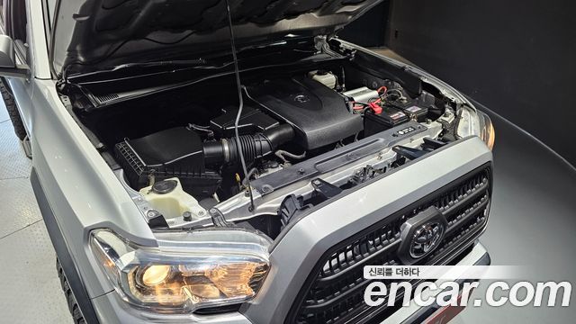 Toyota Tacoma 2016 — photo 6