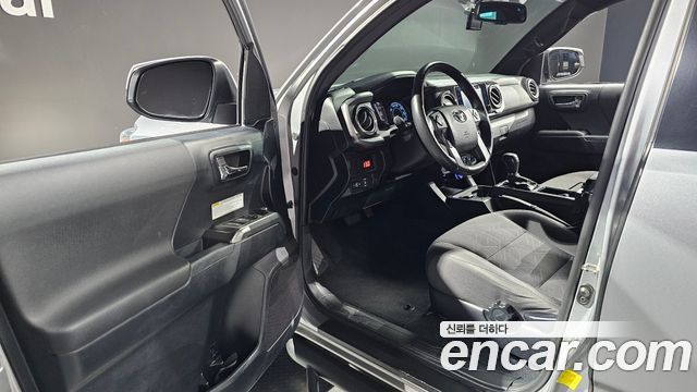 Toyota Tacoma 2016 — photo 10