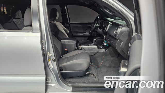 Toyota Tacoma 2016 — photo 11