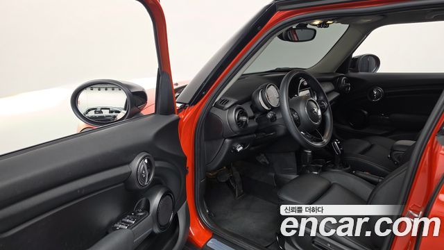 Mini Cooper 2020 — photo 10