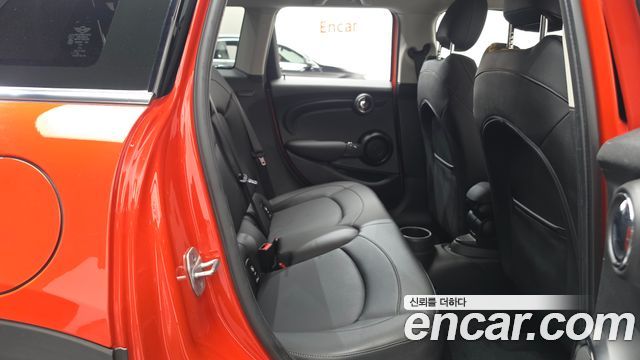 Mini Cooper 2020 — photo 12