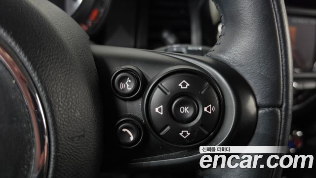 Mini Cooper 2020 — photo 17