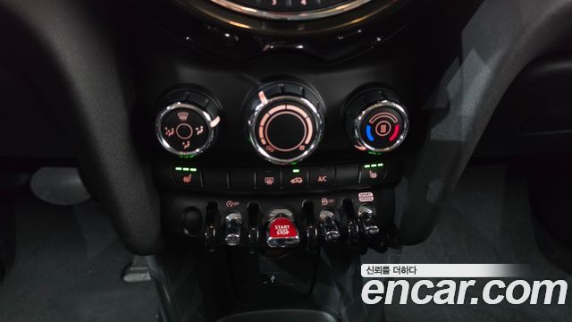 Mini Cooper 2020 — photo 18