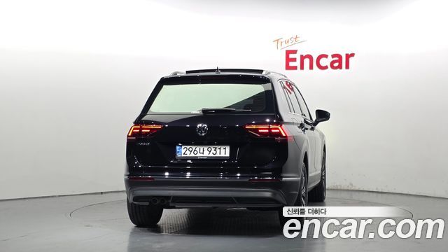 Volkswagen Tiguan 2020 — photo 4