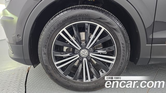 Volkswagen Tiguan 2020 — photo 5