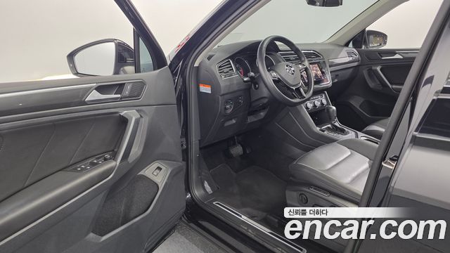 Volkswagen Tiguan 2020 — photo 10