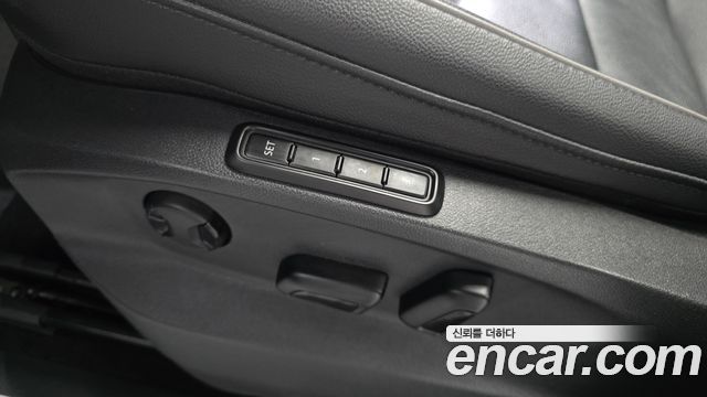 Volkswagen Tiguan 2020 — photo 14