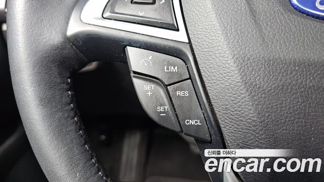Ford Mondeo 2017 — photo 18