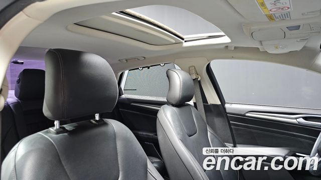 Ford Mondeo 2017 — photo 20